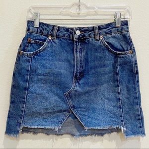 Topshop Denim Mini Skirt w/ Front V Slit RN125149